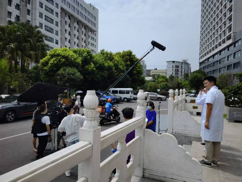 城阳区广告片拍摄公司低成本实现高规格制作的诀窍